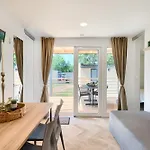 里维埃拉活动房屋假日公园 假日公园 4*