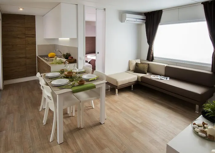 Mobile Homes Park Riviera 카리가도르